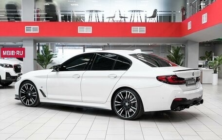 BMW 5 серия, 2021 год, 5 799 000 рублей, 2 фотография