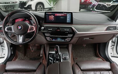 BMW 5 серия, 2021 год, 5 799 000 рублей, 10 фотография