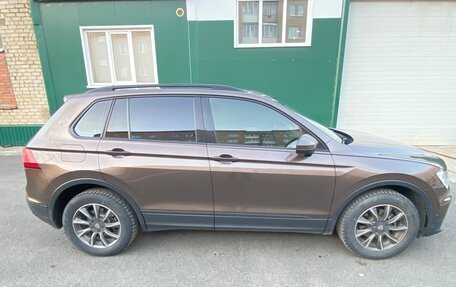 Volkswagen Tiguan II, 2018 год, 2 300 000 рублей, 6 фотография