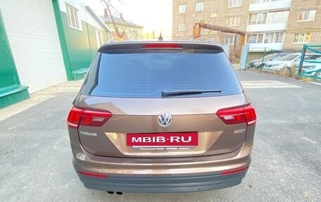 Volkswagen Tiguan II, 2018 год, 2 300 000 рублей, 4 фотография