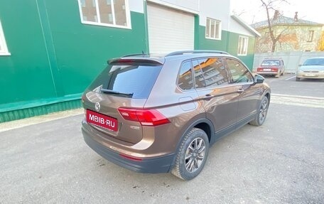 Volkswagen Tiguan II, 2018 год, 2 300 000 рублей, 5 фотография