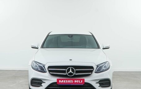 Mercedes-Benz E-Класс, 2019 год, 3 298 097 рублей, 3 фотография