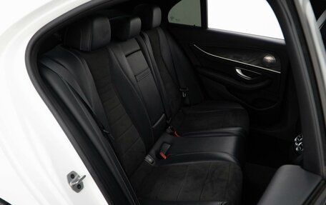 Mercedes-Benz E-Класс, 2019 год, 3 298 097 рублей, 8 фотография