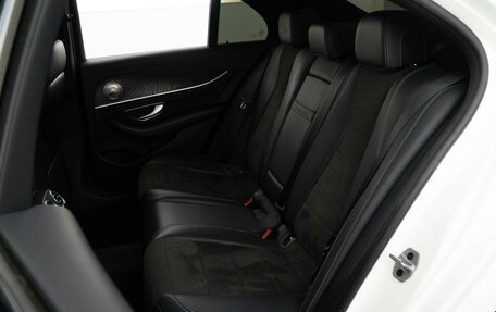 Mercedes-Benz E-Класс, 2019 год, 3 298 097 рублей, 10 фотография