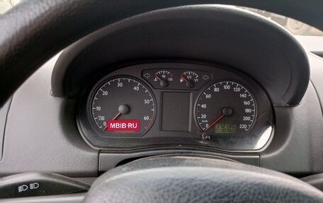 Volkswagen Polo IV рестайлинг, 2001 год, 270 000 рублей, 7 фотография