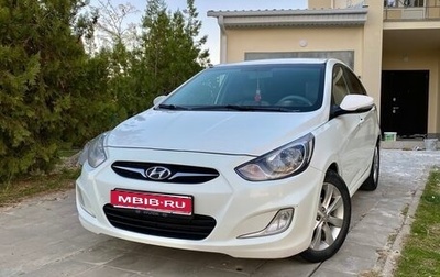 Hyundai Solaris II рестайлинг, 2011 год, 980 000 рублей, 1 фотография