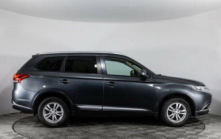 Mitsubishi Outlander III рестайлинг 3, 2016 год, 1 449 000 рублей, 4 фотография