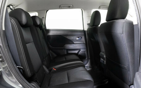 Mitsubishi Outlander III рестайлинг 3, 2016 год, 1 449 000 рублей, 16 фотография