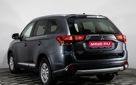 Mitsubishi Outlander III рестайлинг 3, 2016 год, 1 449 000 рублей, 7 фотография