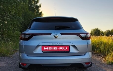 Renault Megane IV, 2016 год, 1 230 000 рублей, 6 фотография