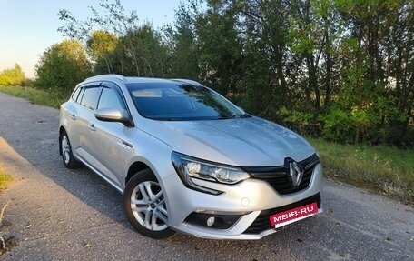 Renault Megane IV, 2016 год, 1 230 000 рублей, 8 фотография