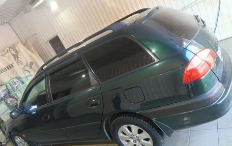 Toyota Avensis III рестайлинг, 2001 год, 550 000 рублей, 2 фотография