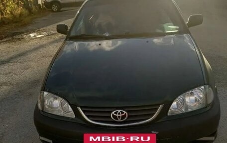 Toyota Avensis III рестайлинг, 2001 год, 550 000 рублей, 4 фотография