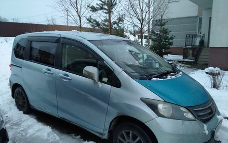 Honda Freed I, 2010 год, 680 000 рублей, 3 фотография