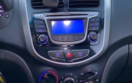 Hyundai Solaris II рестайлинг, 2011 год, 980 000 рублей, 15 фотография