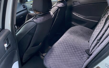 Hyundai Solaris II рестайлинг, 2011 год, 980 000 рублей, 17 фотография