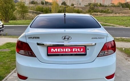 Hyundai Solaris II рестайлинг, 2011 год, 980 000 рублей, 8 фотография