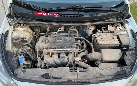 Hyundai Solaris II рестайлинг, 2011 год, 980 000 рублей, 21 фотография