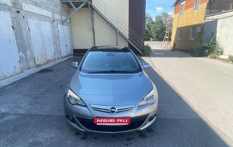 Opel Astra J, 2013 год, 889 000 рублей, 2 фотография