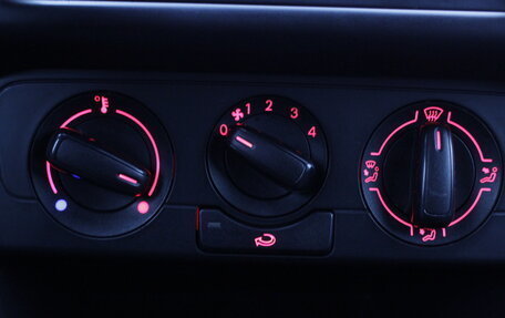 Volkswagen Polo VI (EU Market), 2011 год, 690 000 рублей, 12 фотография