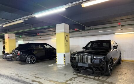 Rolls-Royce Cullinan, 2025 год, 92 000 000 рублей, 4 фотография
