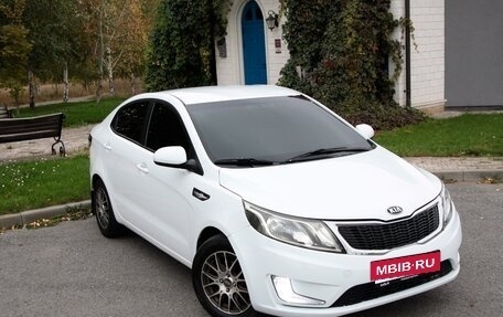 KIA Rio III рестайлинг, 2014 год, 899 999 рублей, 24 фотография