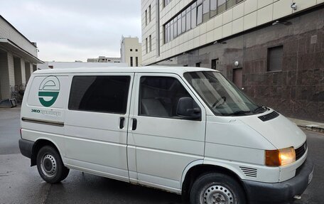 Volkswagen Transporter T4, 2000 год, 650 000 рублей, 3 фотография
