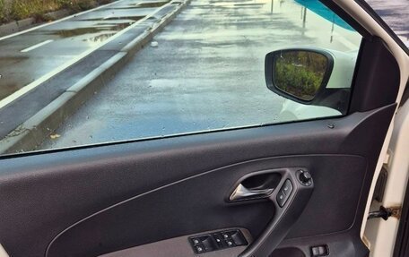 Volkswagen Polo VI (EU Market), 2012 год, 450 000 рублей, 11 фотография