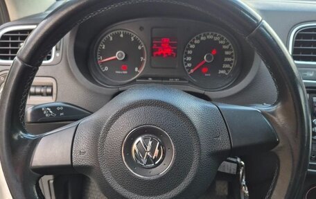 Volkswagen Polo VI (EU Market), 2012 год, 450 000 рублей, 12 фотография