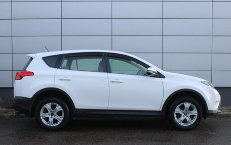 Toyota RAV4, 2015 год, 2 095 000 рублей, 5 фотография