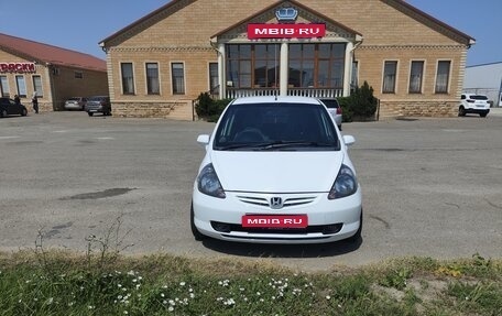 Honda Fit III, 2001 год, 415 000 рублей, 1 фотография