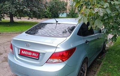 Hyundai Solaris II рестайлинг, 2012 год, 620 000 рублей, 1 фотография