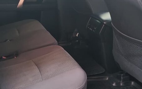 Toyota Land Cruiser Prado 150 рестайлинг 2, 2018 год, 4 800 000 рублей, 10 фотография