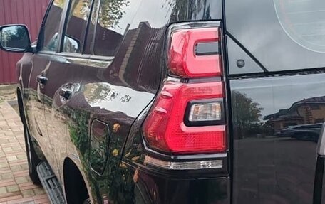 Toyota Land Cruiser Prado 150 рестайлинг 2, 2018 год, 4 800 000 рублей, 3 фотография