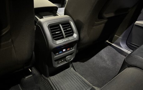 Volkswagen Tiguan II, 2020 год, 2 800 000 рублей, 8 фотография