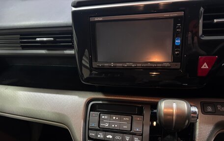 Honda Stepwgn IV, 2015 год, 1 860 000 рублей, 15 фотография