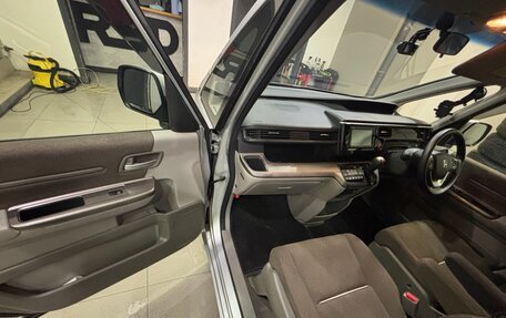 Honda Stepwgn IV, 2015 год, 1 860 000 рублей, 22 фотография