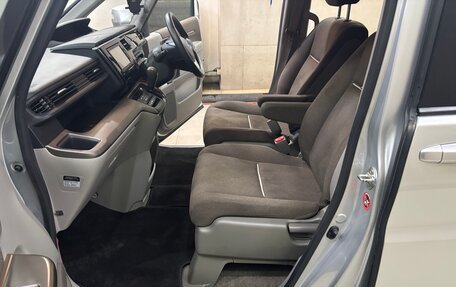 Honda Stepwgn IV, 2015 год, 1 860 000 рублей, 23 фотография