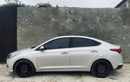 Hyundai Solaris II рестайлинг, 2021 год, 1 650 000 рублей, 7 фотография