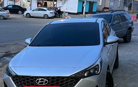 Hyundai Solaris II рестайлинг, 2021 год, 1 650 000 рублей, 5 фотография