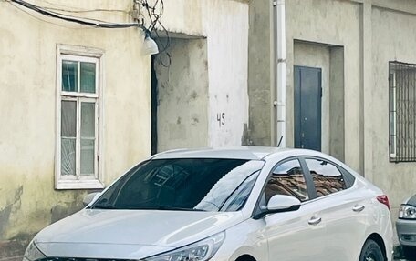 Hyundai Solaris II рестайлинг, 2021 год, 1 650 000 рублей, 6 фотография
