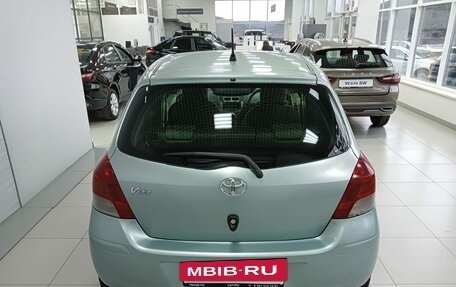 Toyota Vitz, 2008 год, 550 000 рублей, 4 фотография