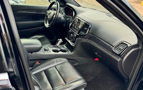 Jeep Grand Cherokee, 2019 год, 4 500 000 рублей, 17 фотография