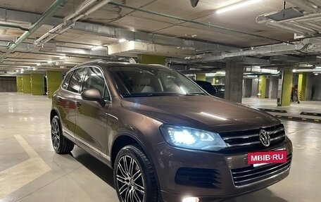 Volkswagen Touareg III, 2012 год, 1 750 000 рублей, 16 фотография
