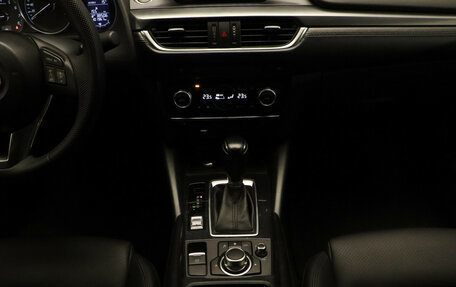 Mazda 6, 2015 год, 1 687 000 рублей, 17 фотография