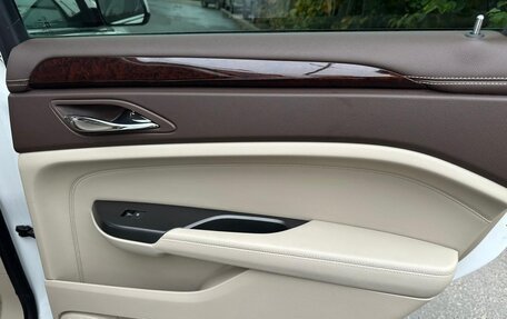 Cadillac SRX II рестайлинг, 2012 год, 1 440 000 рублей, 12 фотография