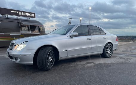 Mercedes-Benz E-Класс, 2005 год, 1 450 000 рублей, 2 фотография