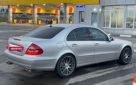 Mercedes-Benz E-Класс, 2005 год, 1 450 000 рублей, 3 фотография