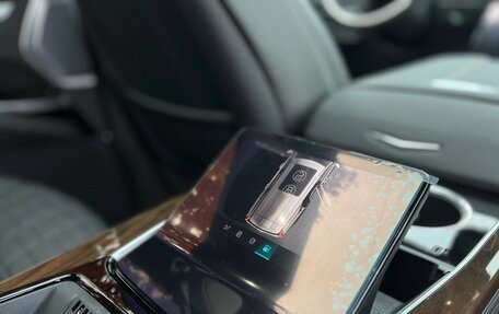 Cadillac Escalade V, 2025 год, 20 700 000 рублей, 11 фотография