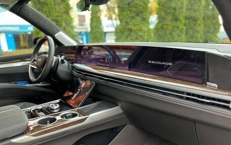 Cadillac Escalade V, 2025 год, 20 700 000 рублей, 20 фотография